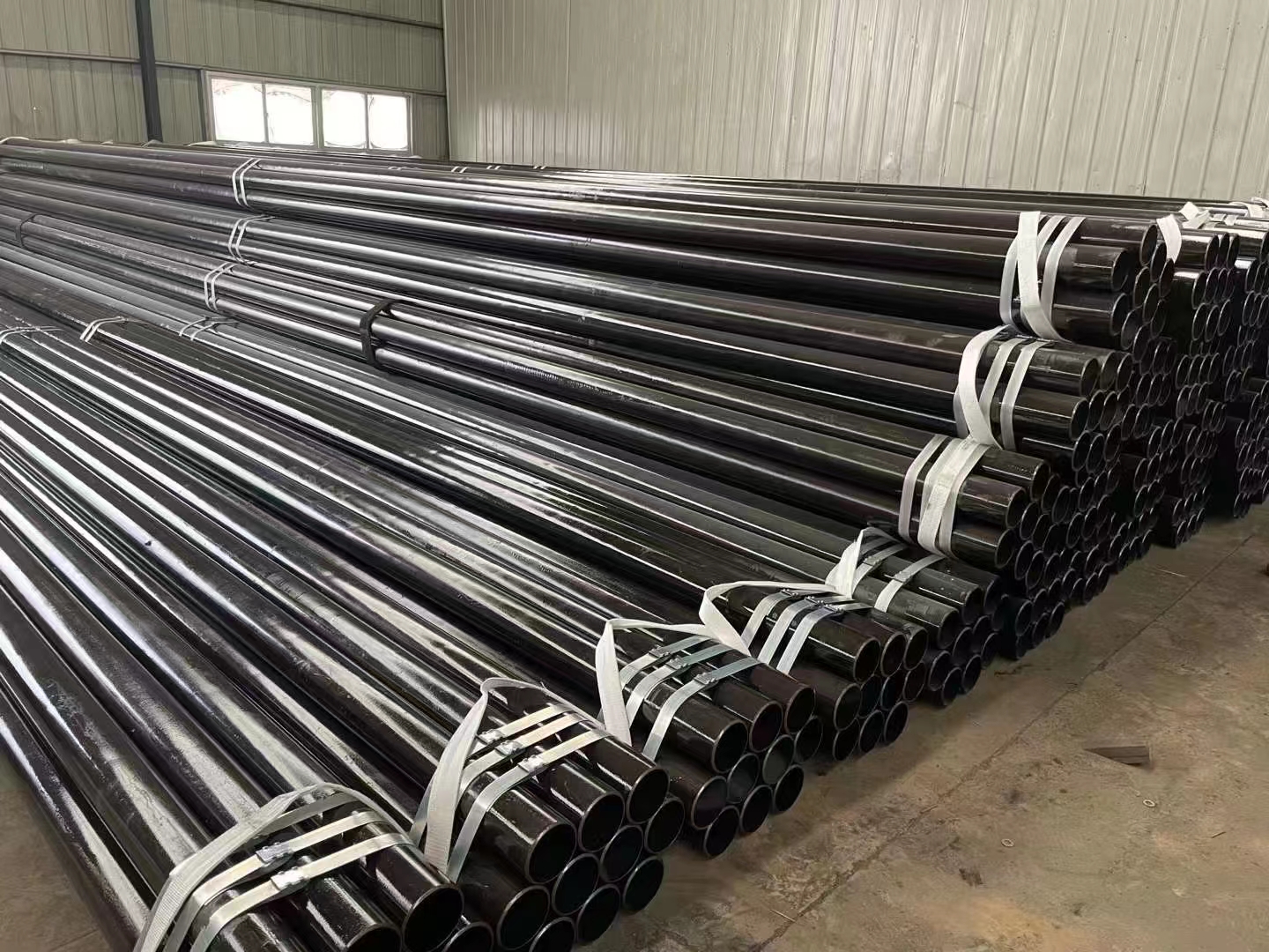 Seamless steel pipe