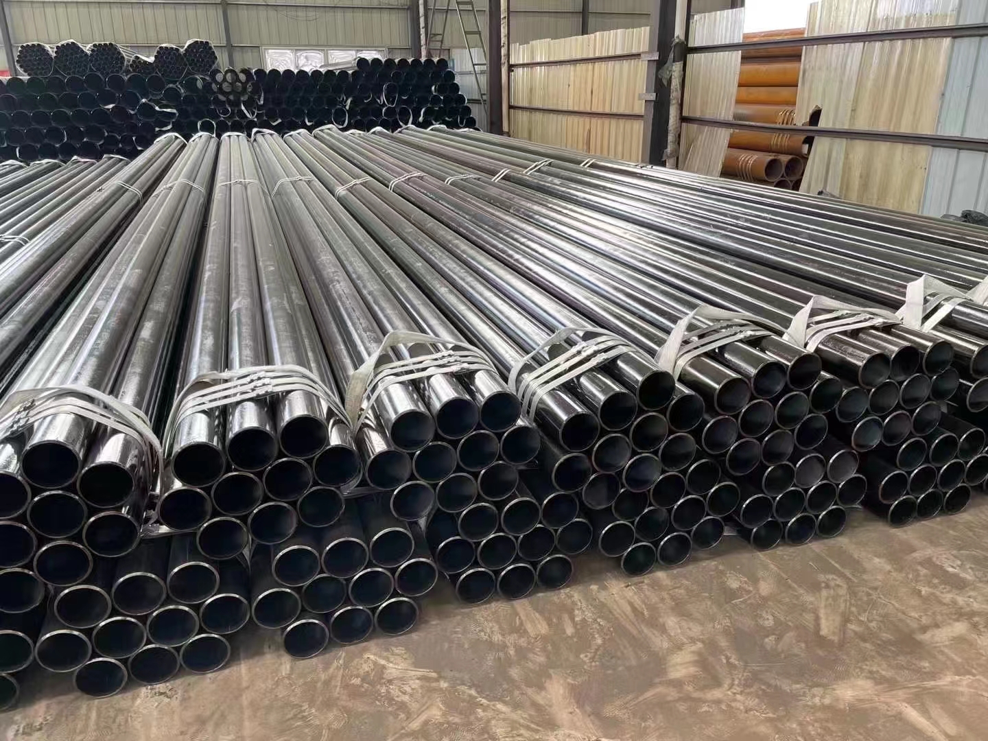 Seamless steel pipe